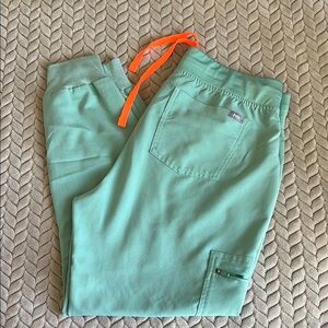 FIGS Zamora Jogger Scrub Pants
